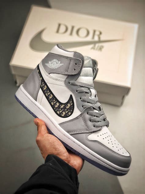 tenis jordan dior precio